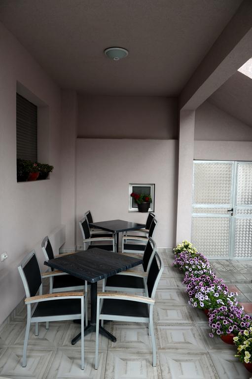 Guesthouse Đokić Leskovac  Extérieur photo