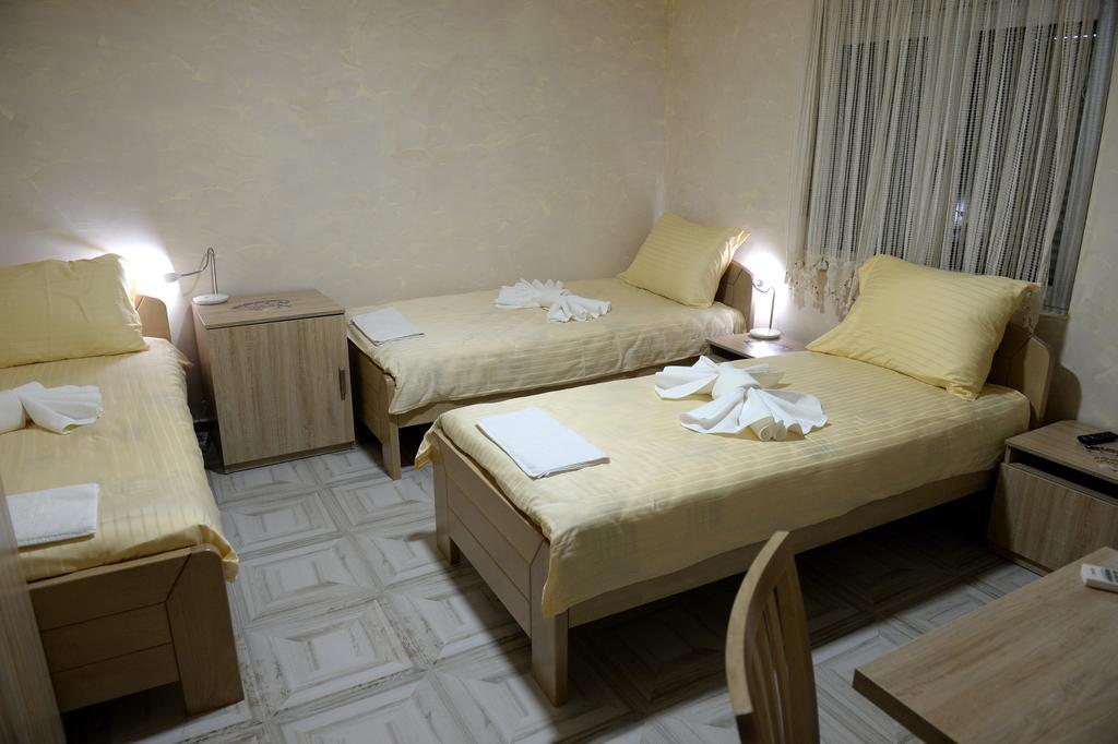 Guesthouse Đokić Leskovac  Extérieur photo