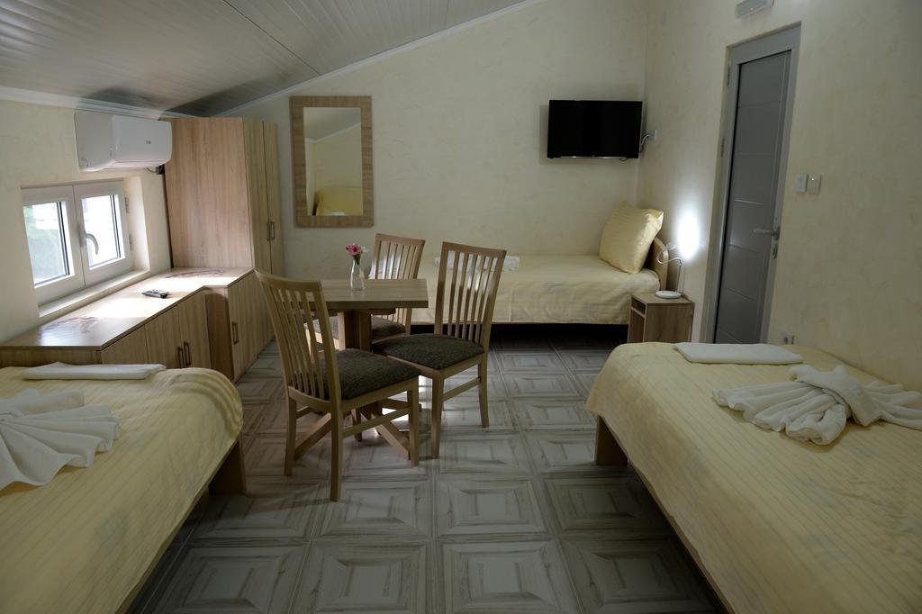 Guesthouse Đokić Leskovac  Extérieur photo